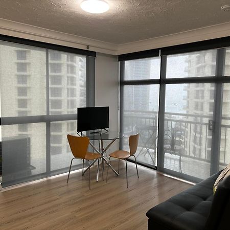 Unit 2 - Spectacular Sea Views In Surfers Paradise Гоулд Коуст Екстериор снимка
