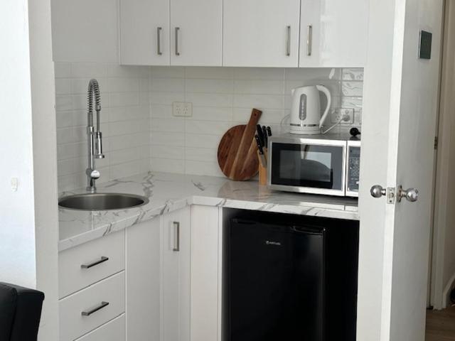 Unit 2 - Spectacular Sea Views In Surfers Paradise Гоулд Коуст Екстериор снимка